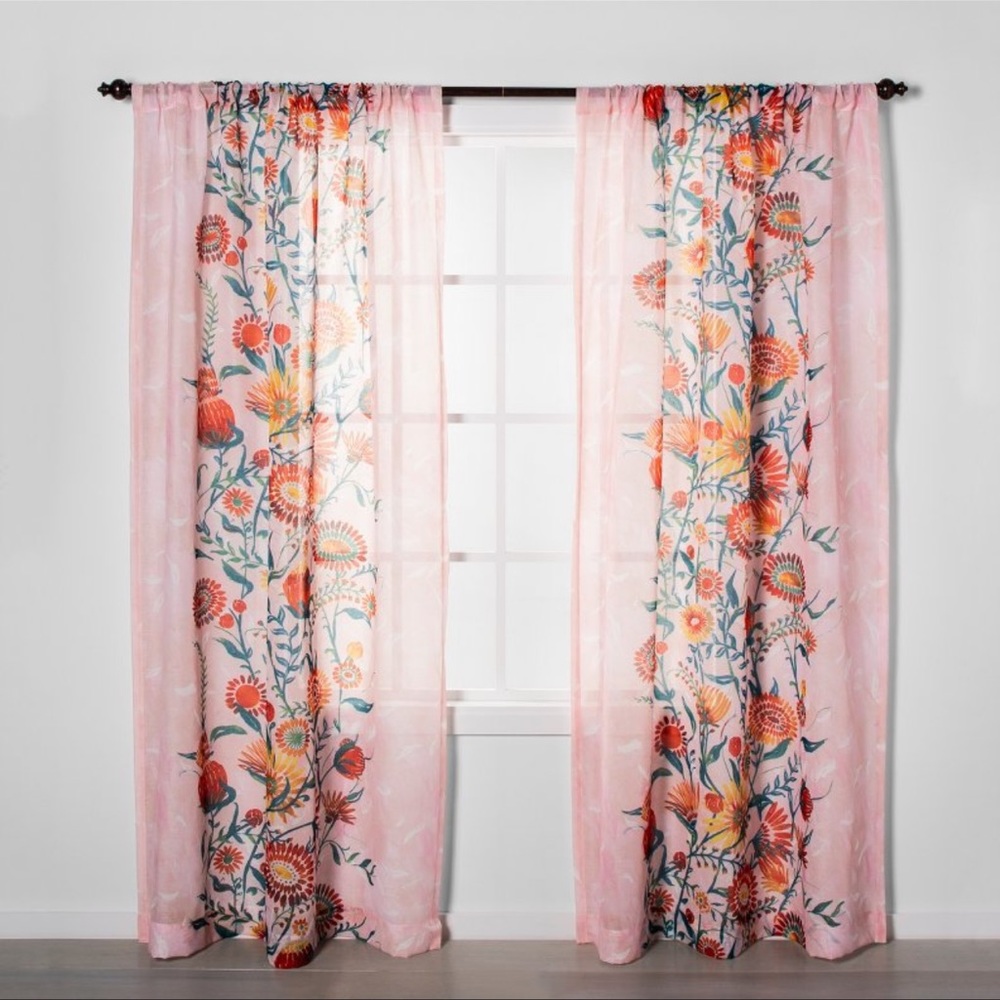1 pc sheer floral daisy curtain panel pink Opalhouse